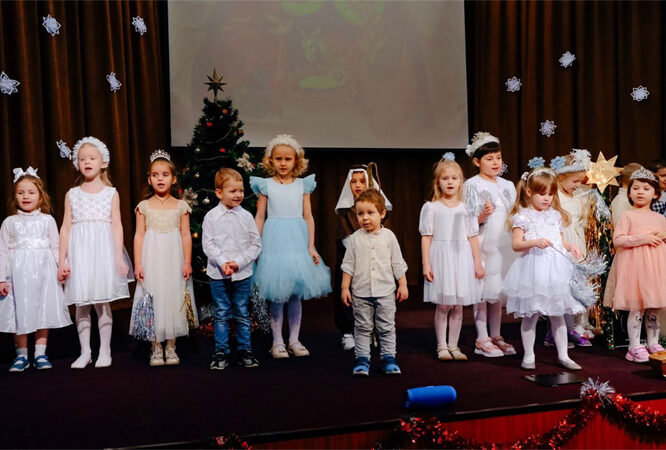 Праздник у дошкольной группы Воскресной школы в честь Рождества Христова